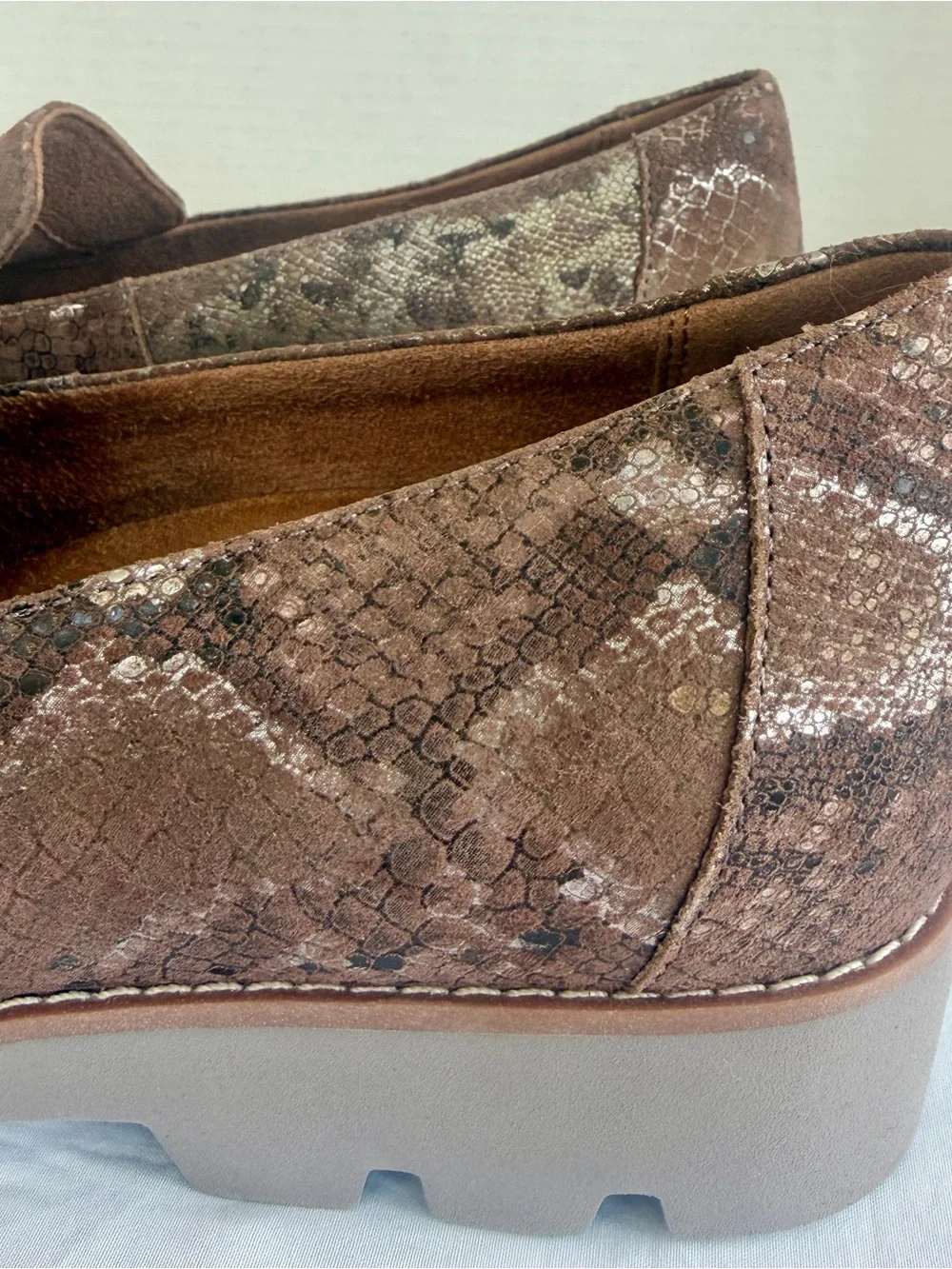 Vionic Kensley Women's 9.5 Slip On Leather Loafers Brown Metallic Snake NWT